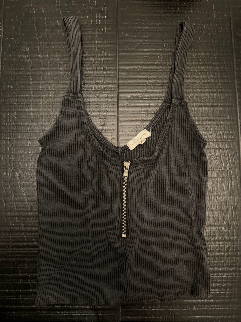 Buckle - Gilded Intent Charcoal Ribbed Zip-Front Cropped Tank
